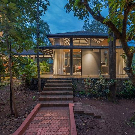 Saffronstays The Glasshouse, Panchgani - Beautiful Glass Villa For Couples المظهر الخارجي الصورة